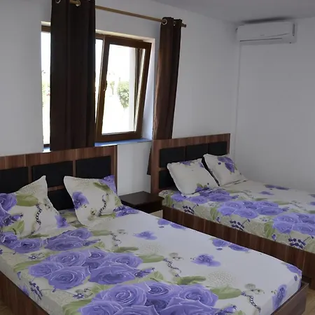 Casa Sarofin 3* 코스티네스티