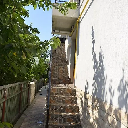 Konukevi Casa Sarofin 3*
