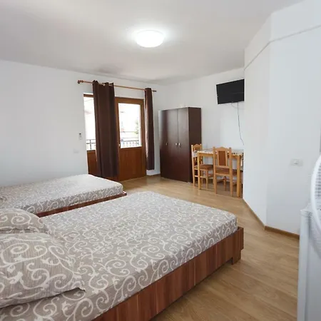 Konukevi Casa Sarofin